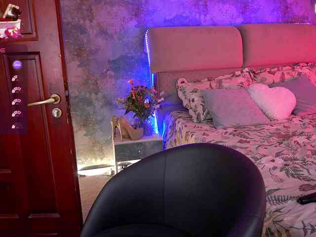 AmelyLoveme webcam