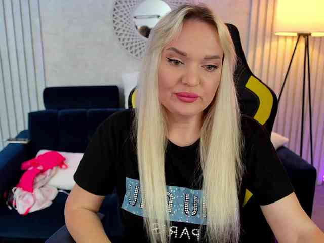 AmelyLoveme webcam