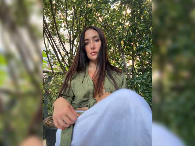 linahelen cam belle