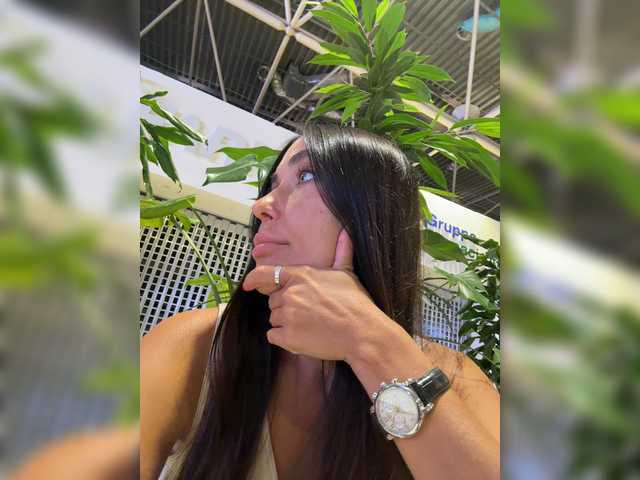 linahelen live webcam show
