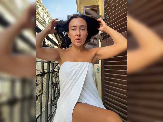 linahelen live cam on BongaCams
