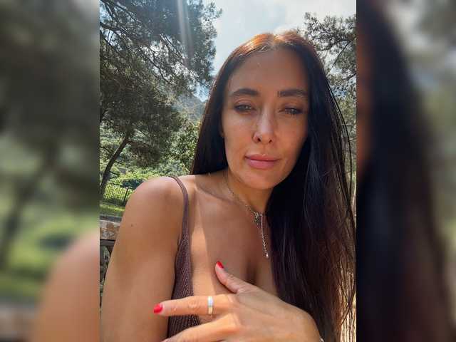 go to chat with Marianna_