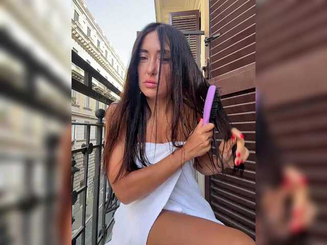 linahelen live webcam show