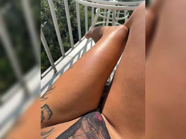 linahelen live cam on BongaCams