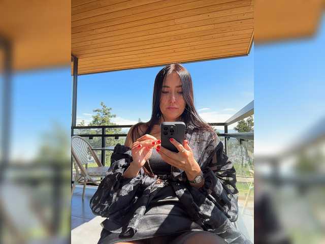 go to chat with Marianna_