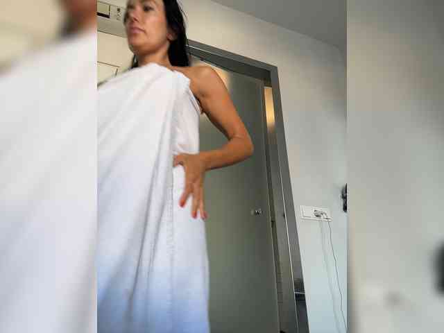 linahelen Sex Cam Show