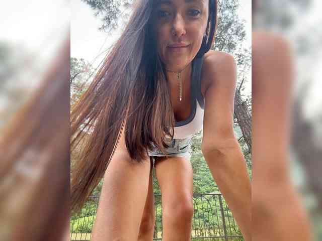 linahelen Sex Cam Show
