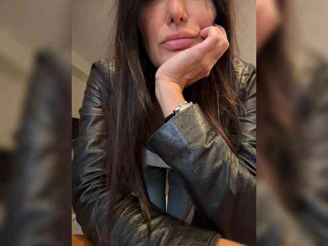 linahelen Live Webcam on BongaCams