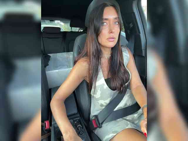 linahelen Live Webcam on BongaCams