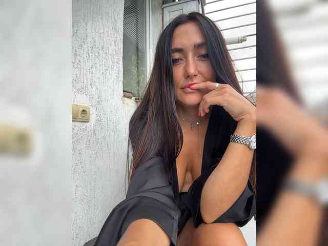 linahelen Sex Cam Show