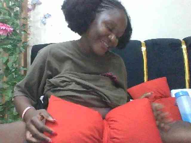 BoobieQueen webcam
