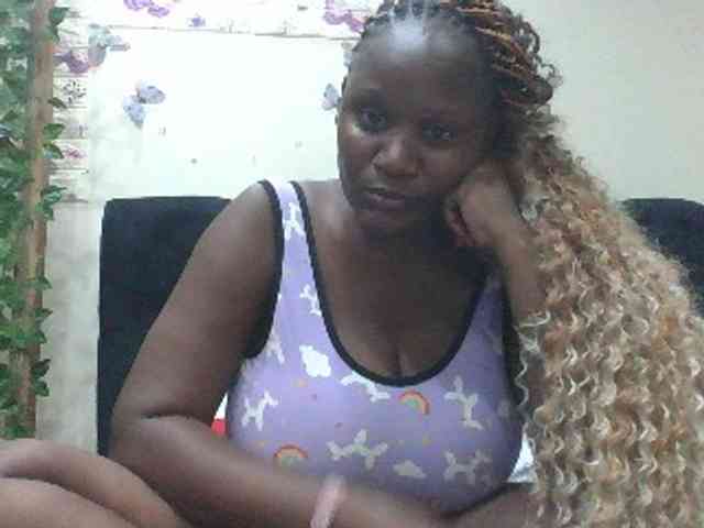 BoobieQueen webcam