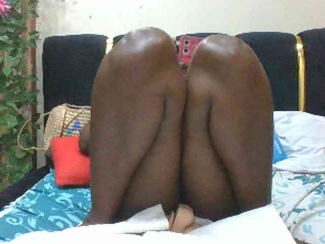 BoobieQueen webcam