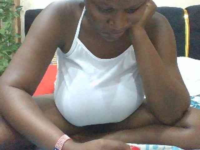 BoobieQueen webcam
