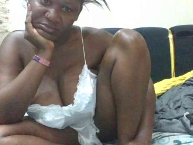BoobieQueen webcam