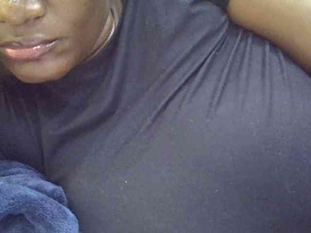 BoobieQueen webcam