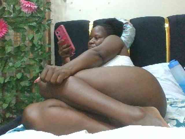 BoobieQueen webcam