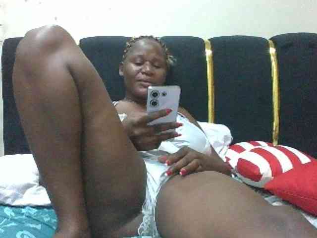 BoobieQueen webcam
