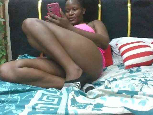 BoobieQueen webcam