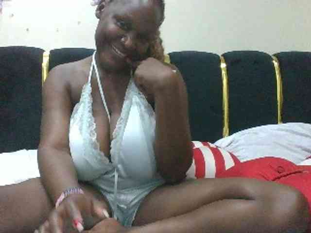 BoobieQueen webcam