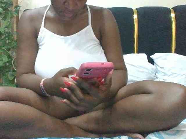 BoobieQueen webcam