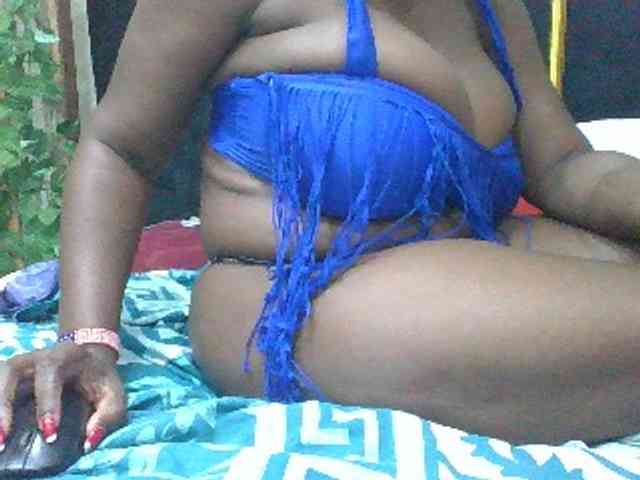 BoobieQueen webcam