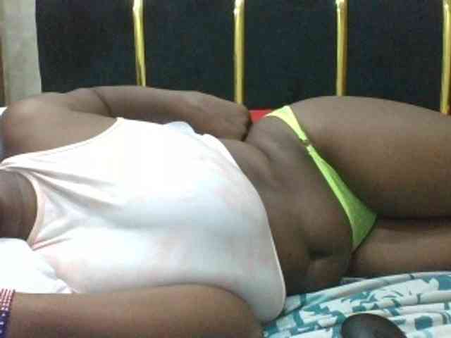 BoobieQueen webcam