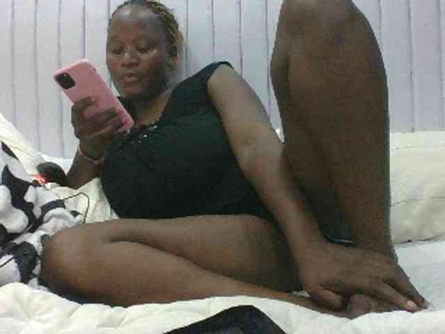 BoobieQueen webcam