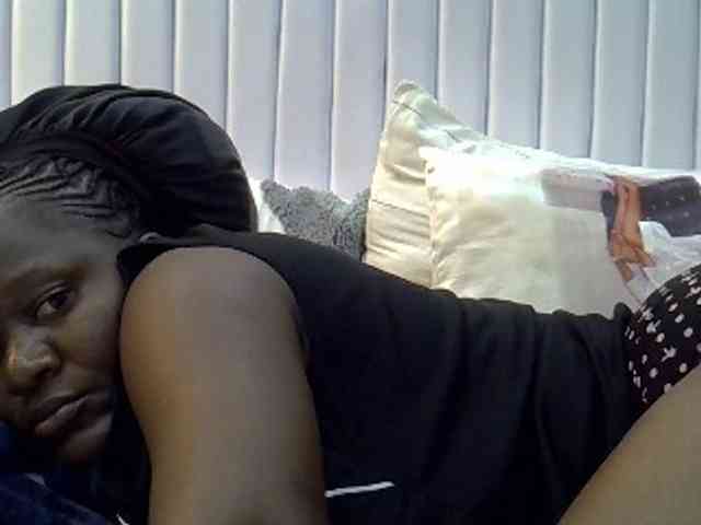 BoobieQueen webcam