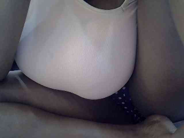 BoobieQueen webcam