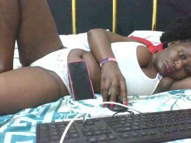 BoobieQueen webcam