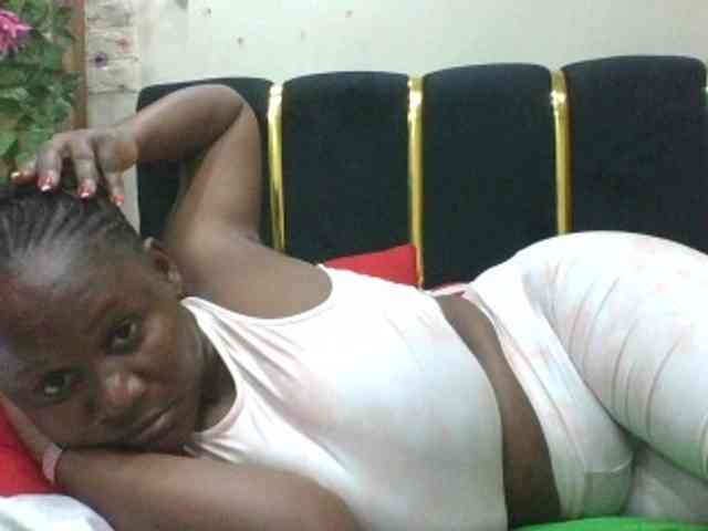 BoobieQueen webcam