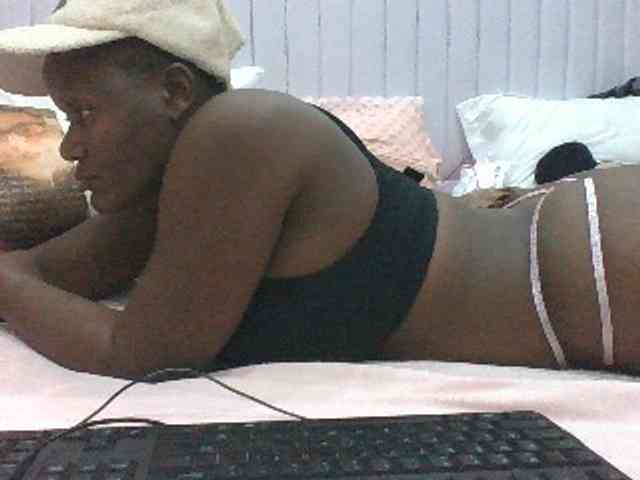 BoobieQueen webcam