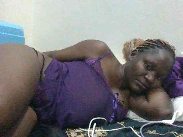 BoobieQueen webcam