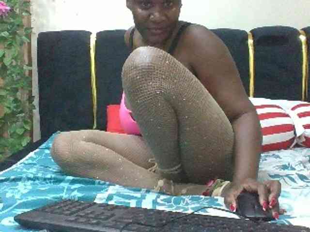 BoobieQueen webcam