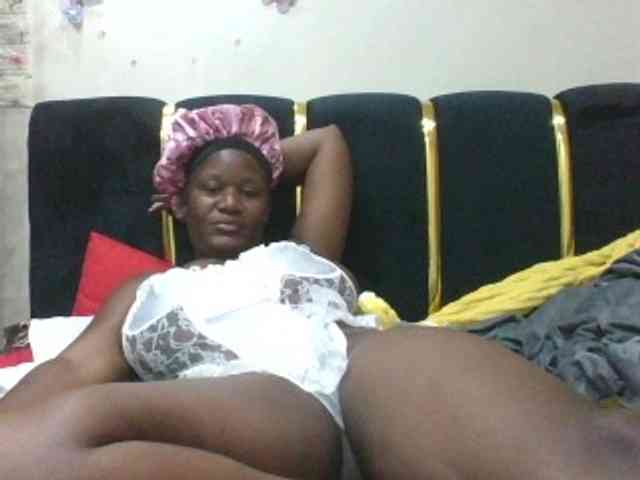 BoobieQueen webcam