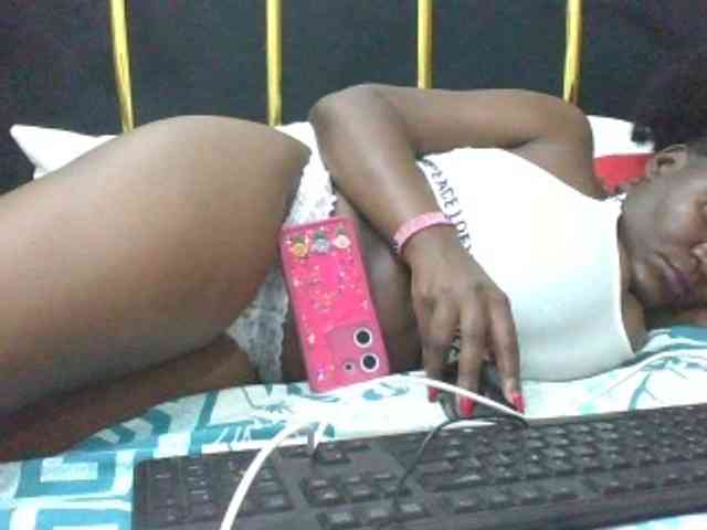 BoobieQueen webcam