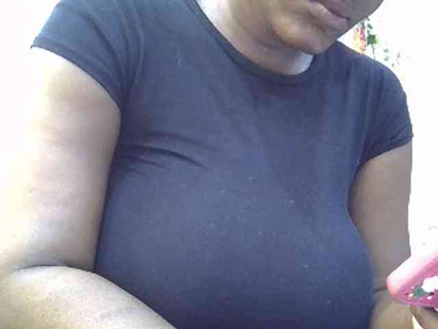 BoobieQueen webcam