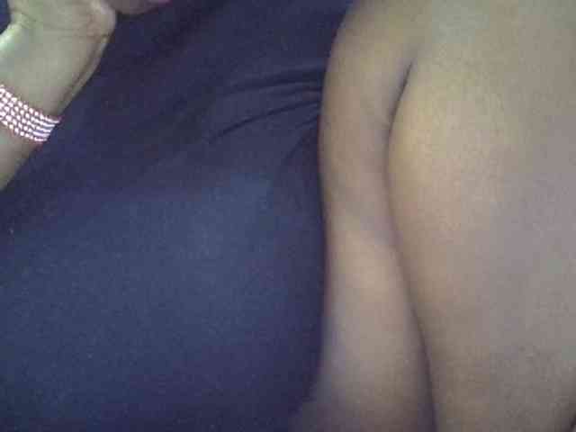 BoobieQueen webcam