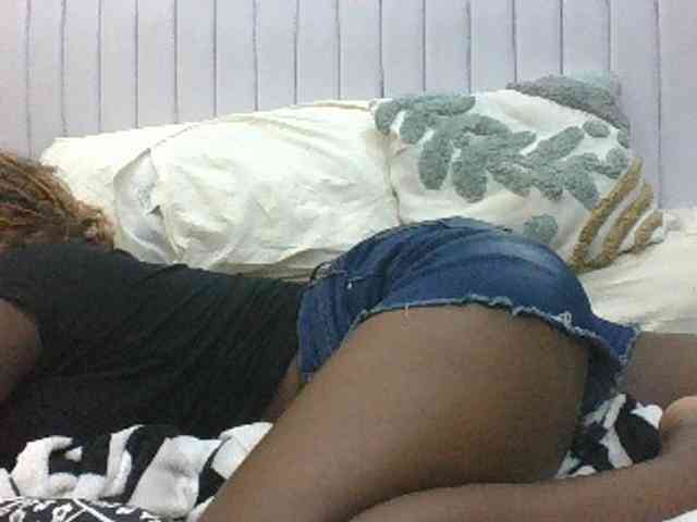 BoobieQueen webcam