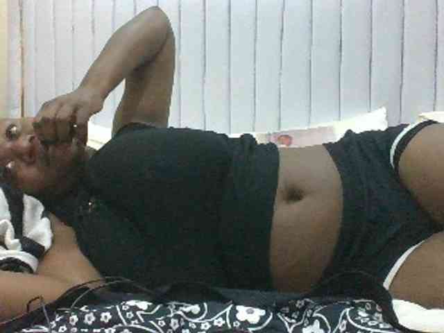 BoobieQueen webcam
