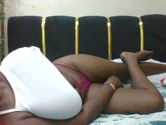 BoobieQueen webcam