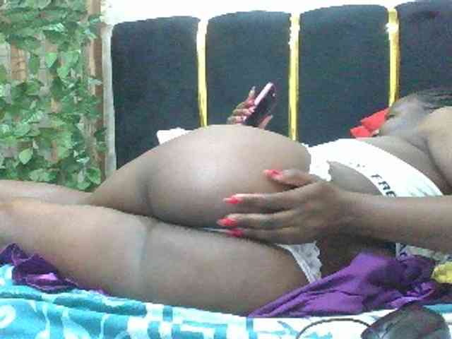 BoobieQueen webcam