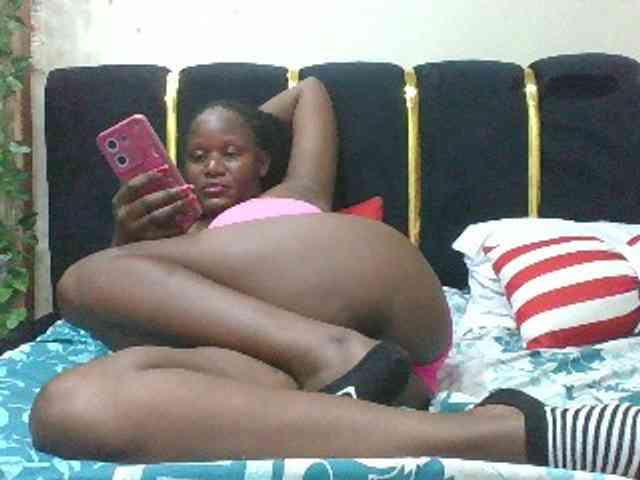 BoobieQueen webcam