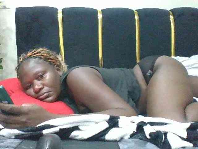BoobieQueen webcam