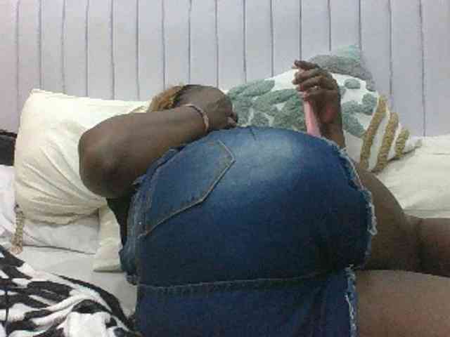 BoobieQueen webcam