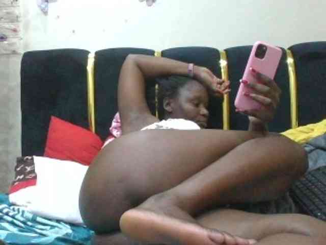 BoobieQueen webcam
