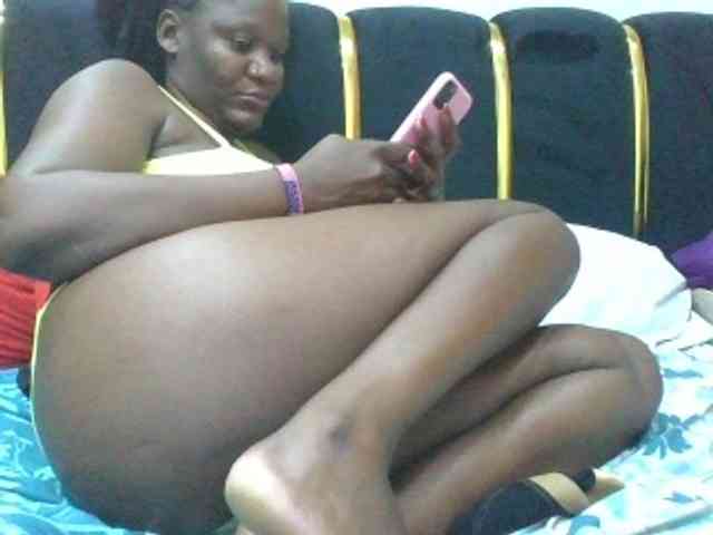 BoobieQueen webcam