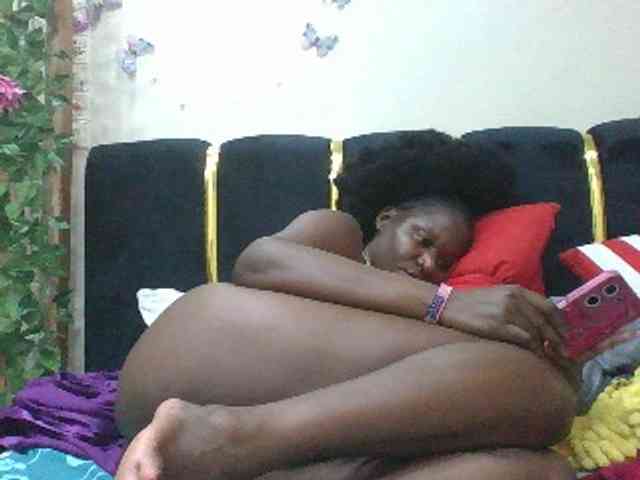 BoobieQueen webcam