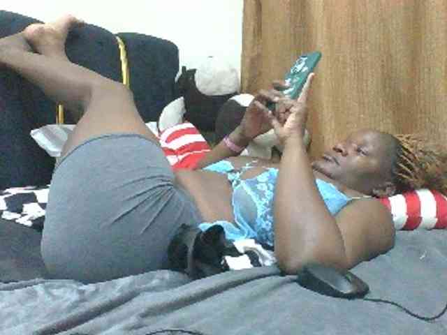 BoobieQueen webcam
